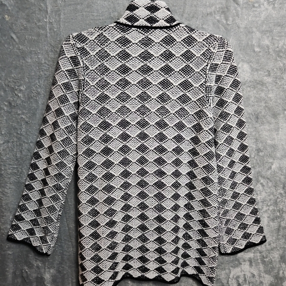 Cocogio Women's Sz XL Black White Geometric sweater tunic snap closure - Picture 11 of 13